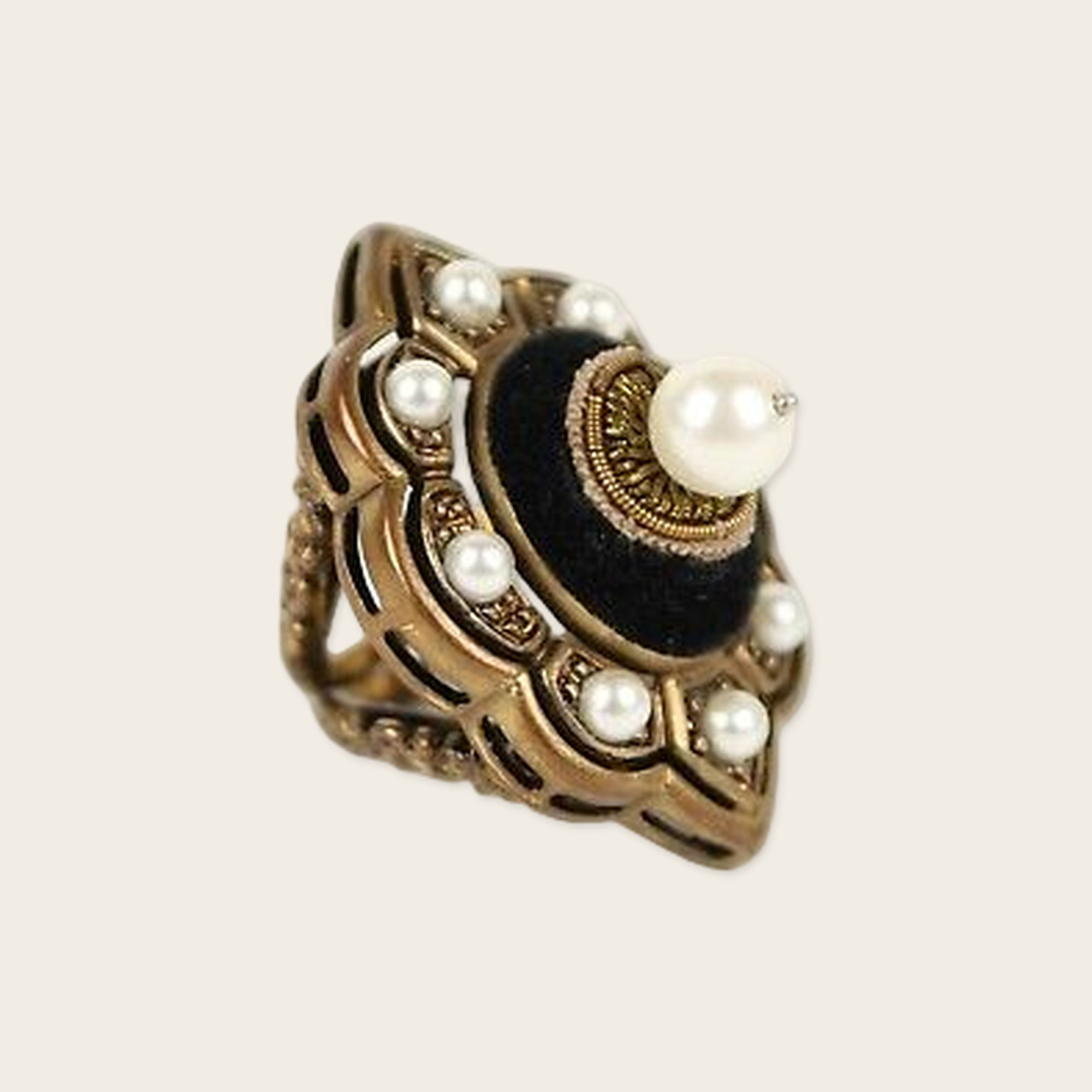 Gucci Embellished Ring Gucci Embellished Ring with Velvet and Pearls all around GG engraved inside.