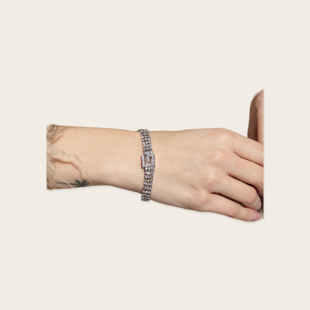 Gucci Crystal Embellished Bracelet