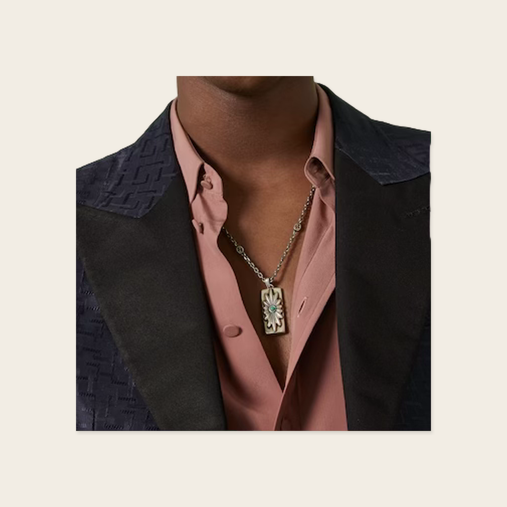 Gucci Interlocking G Engraved Flower Necklace
