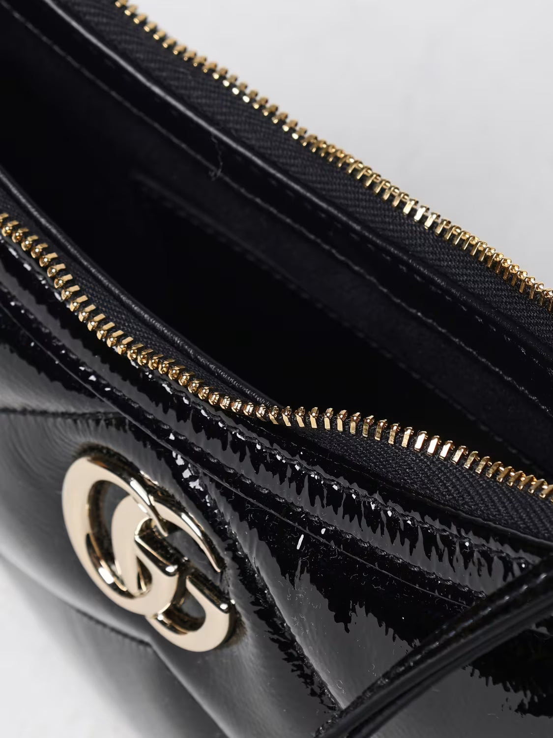Gucci Black GG Marmont Small Shoulder Bag