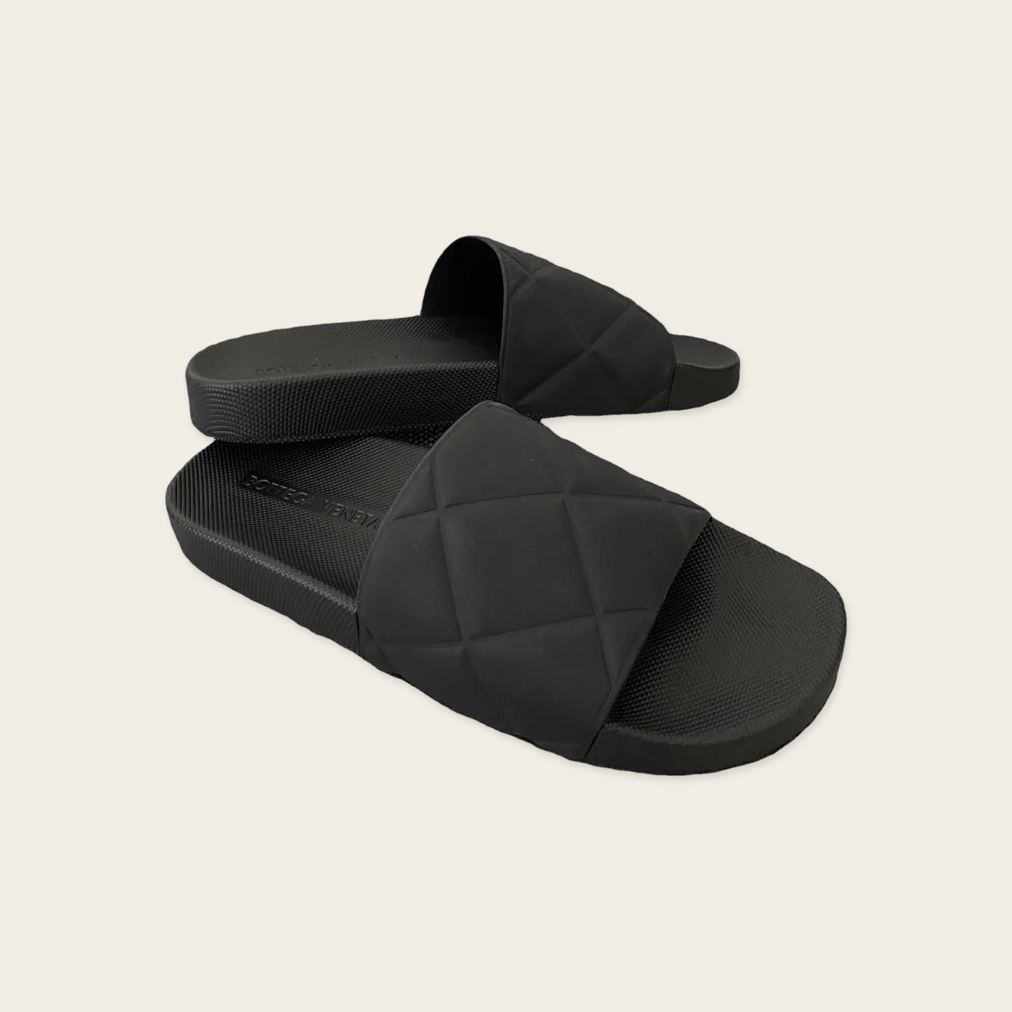 Bottega Veneta The Slider in Black
