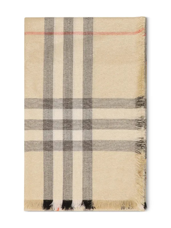 Burberry Vintage Check Scarf with Gold — IMG_0623