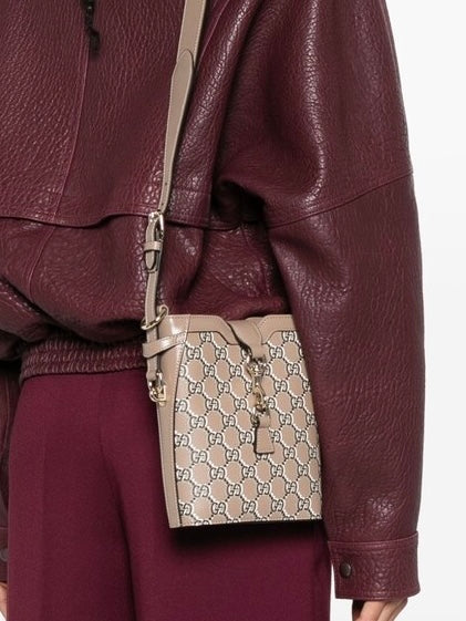 Gucci GG Supreme Bucket Bag — IMG_8816