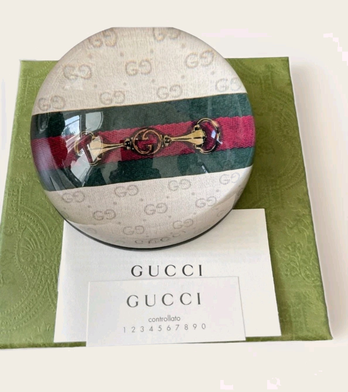 Gucci Art in Vidre Paperweight