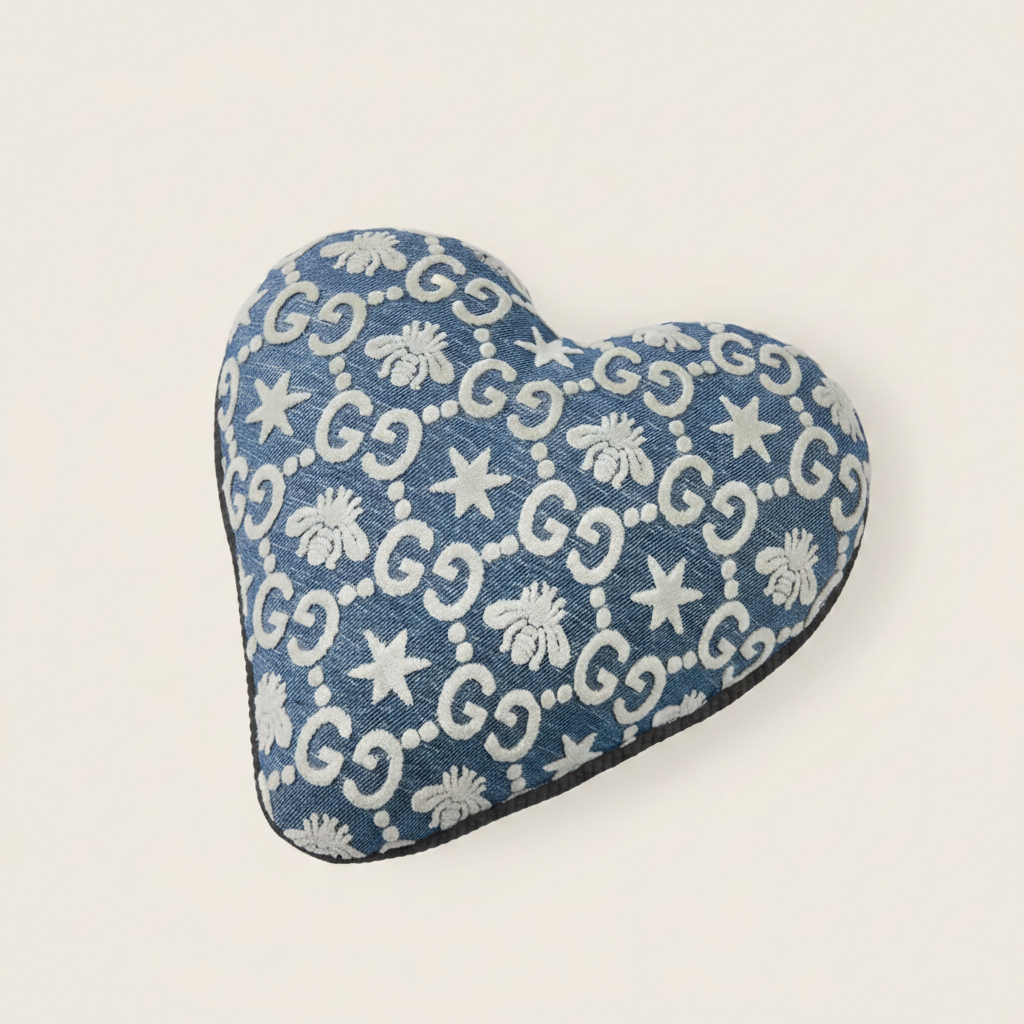 Gucci Heart Cushion - Image 5